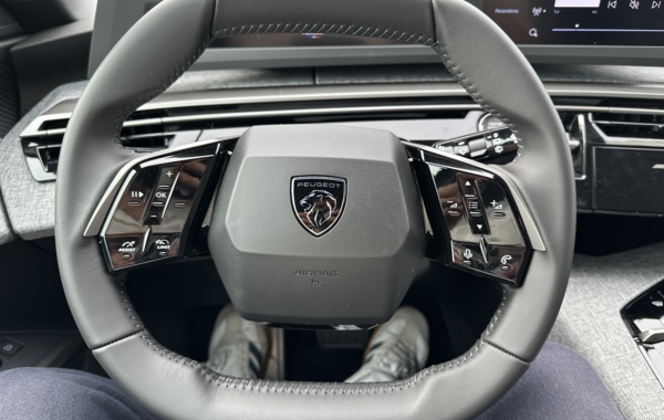 peugeot-5008-hybrid-145ch-allure-e-dcs6 - 148554686