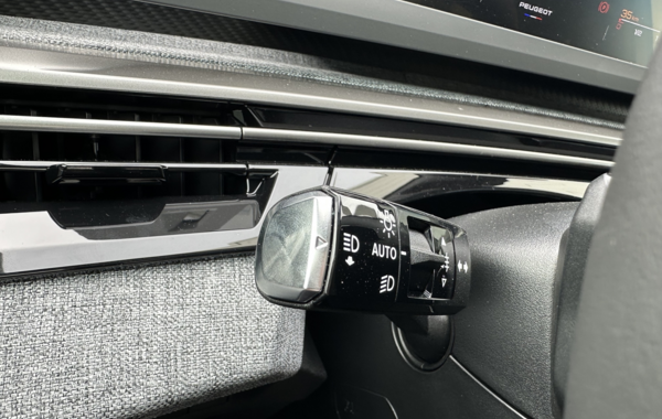 peugeot-5008-hybrid-145ch-allure-e-dcs6 - 148554686