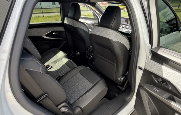 peugeot-5008-hybrid-145ch-allure-e-dcs6 - 148584686