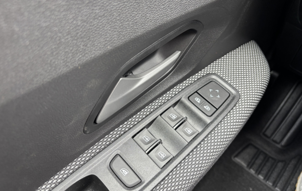 dacia-sandero-1-0-eco-g-100ch-stepway-expression-24 - 148624686