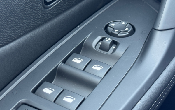 peugeot-308-sw-1-5-bluehdi-130ch-s-s-allure-eat8 - 148724686