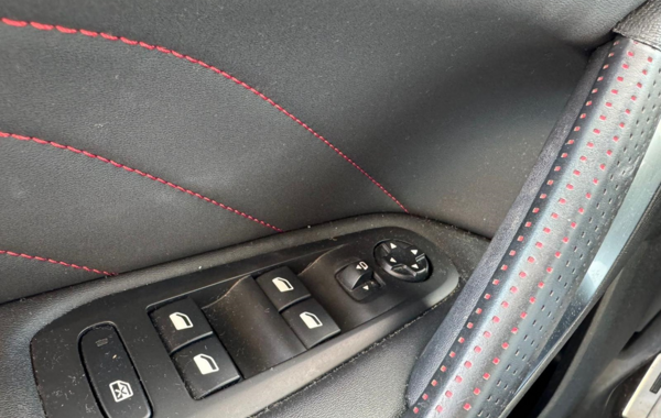 peugeot-308-1-2-puretech-130ch-e6-3-s-s-gt-line-eat8 - 149204686