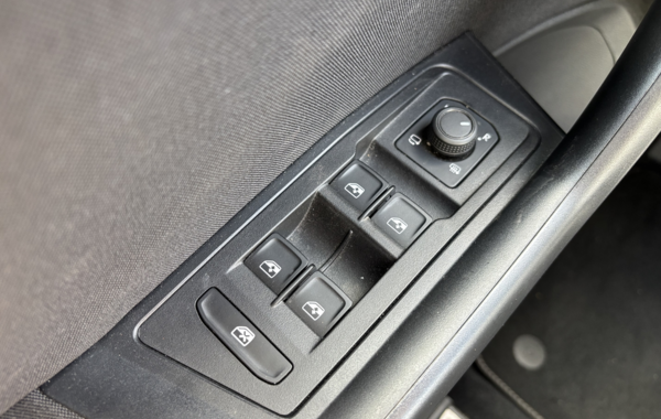 volkswagen-t-roc-1-5-tsi-evo-150ch-life-dsg7 - 149484686