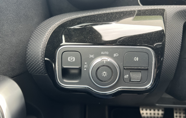 mercedes-classe-a-180-d-116ch-amg-line-7g-dct - 149654686