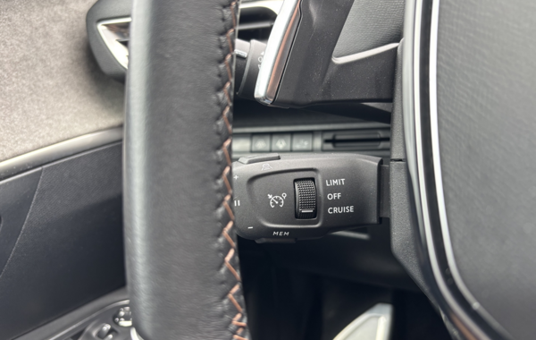 peugeot-3008-1-5-bluehdi-130ch-s-s-gt-eat8 - 149854686