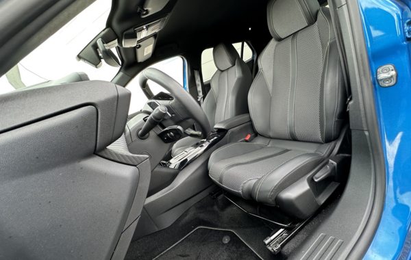 peugeot-2008-1-2-puretech-130ch-s-s-gt-eat8 - 150184686