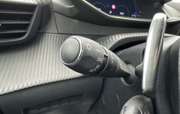 peugeot-2008-1-2-puretech-130ch-s-s-gt-eat8 - 150184686