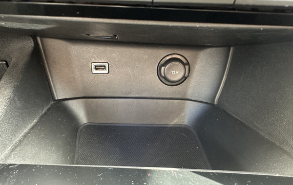 peugeot-3008-1-2-puretech-130ch-allure-business-s-s-eat6 - 151354686