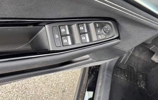 renault-austral-1-2-e-tech-full-hybrid-200ch-techno-25 - 151884686