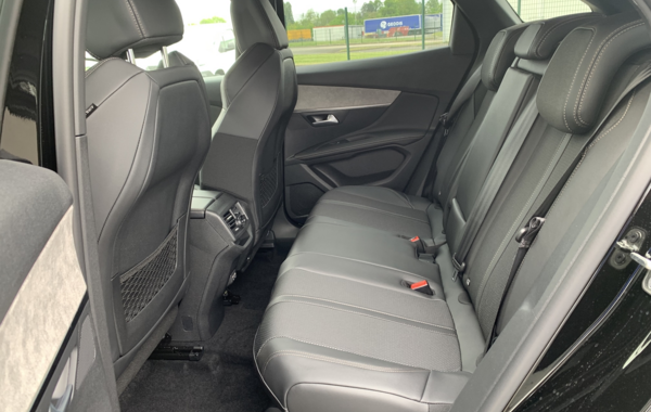 peugeot-3008-1-2-puretech-130ch-s-s-gt-eat8 - 81594686