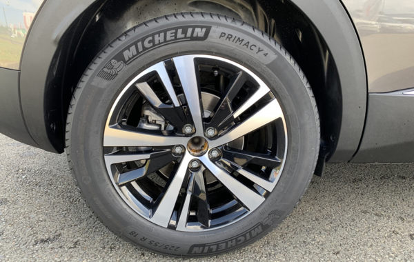 peugeot-3008-1-2-puretech-130ch-s-s-gt-eat8 - 81884686