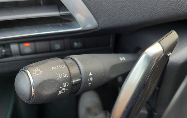 peugeot-3008-1-2-puretech-130ch-s-s-gt-eat8 - 81884686