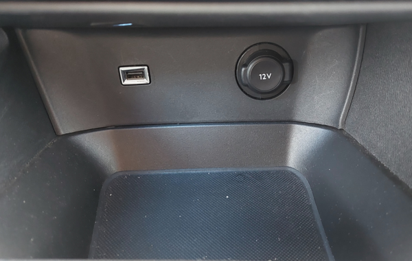 peugeot-3008-hybrid-225ch-allure-pack-e-eat8 - 86444686