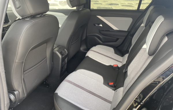 opel-astra-1-5-d-130ch-elegance-business-bva8 - 87854686