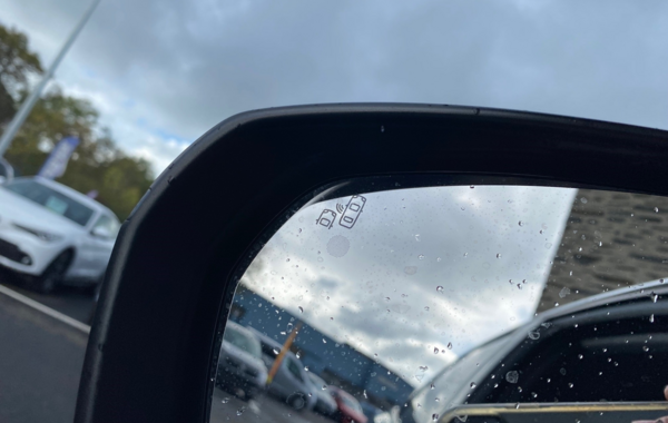 peugeot-3008-hybrid-225ch-allure-pack-e-eat8 - 89474686