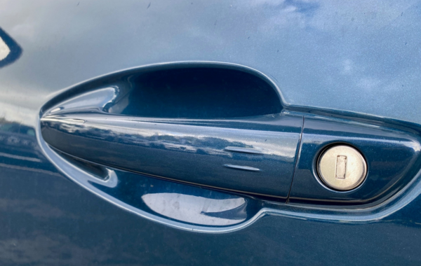 peugeot-3008-hybrid-225ch-allure-pack-e-eat8 - 89474686