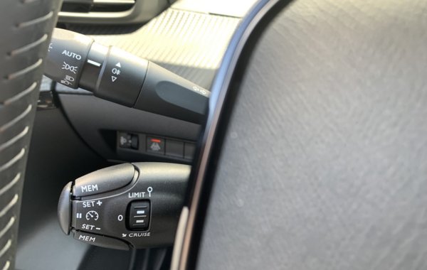 peugeot-208-e-208-136ch-active-pack - 99874686