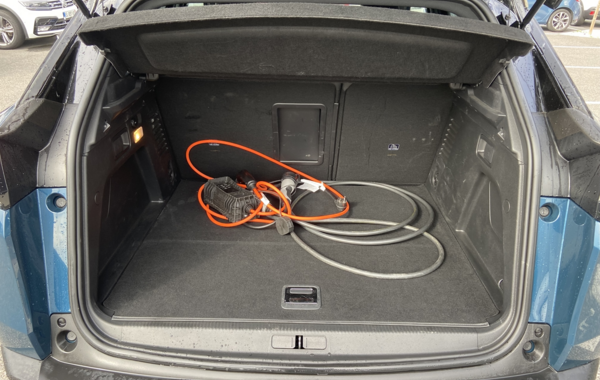 peugeot-3008-hybrid-225ch-gt-e-eat8 - 606084713