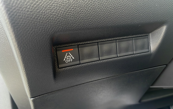 peugeot-2008-e-2008-136ch-gt - 613844713