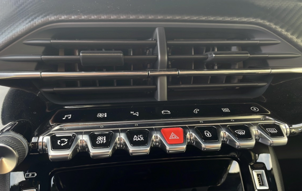 peugeot-2008-e-2008-136ch-gt - 613844713