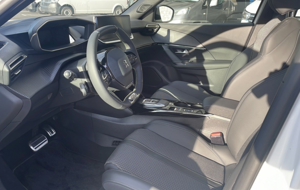 peugeot-2008-e-2008-136ch-gt - 613844713