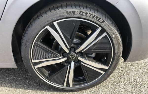 peugeot-308-1-2-puretech-130ch-s-s-gt-eat8 - 665354713