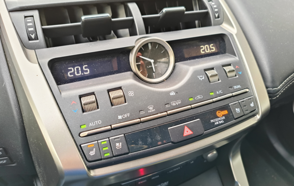 lexus-nx-300h-2wd-executive - 675594713