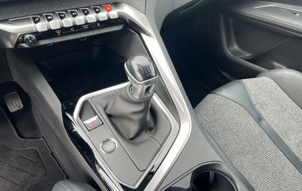 peugeot-3008-1-2-puretech-130ch-e6-c-allure-s-s - 685804713