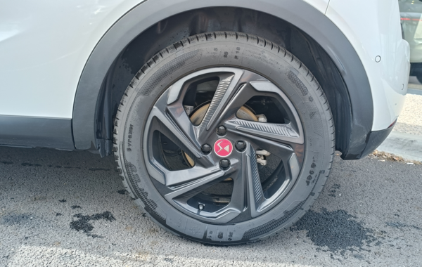 ds-ds-3-crossback-e-tense-performance-line - 703564713