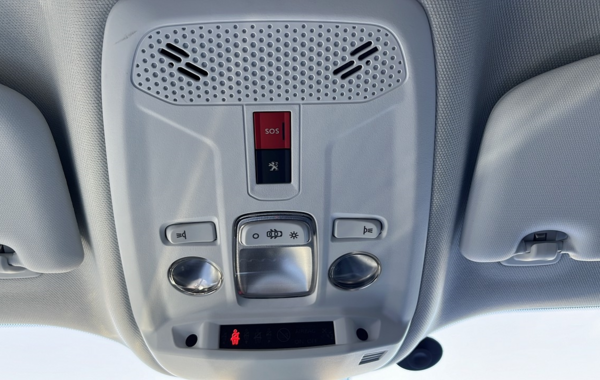 peugeot-2008-e-2008-136ch-allure-pack - 704994713