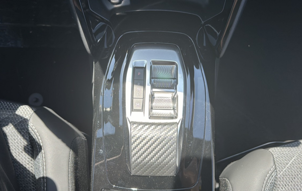 peugeot-2008-1-2-130ch-s-s-allure-eat8 - 706004713