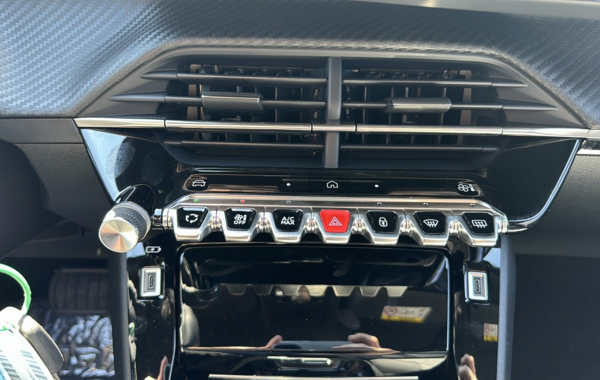 peugeot-2008-1-2-130ch-s-s-allure-eat8 - 706034713