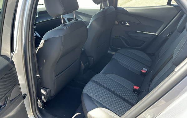 peugeot-2008-1-2-130ch-s-s-allure-eat8 - 706054713