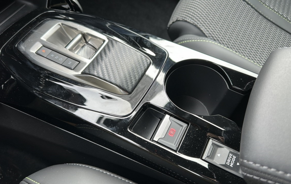 peugeot-2008-1-2-puretech-130ch-s-s-gt-eat8 - 709534713