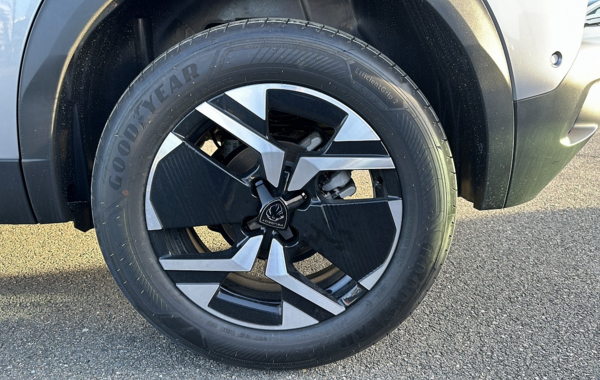 peugeot-2008-1-2-puretech-130ch-s-s-gt-eat8 - 709534713