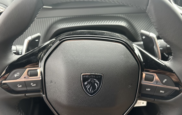 peugeot-2008-1-2-puretech-130ch-s-s-allure-eat8 - 709574713