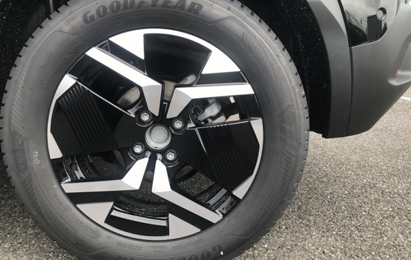 peugeot-2008-1-2-puretech-130ch-s-s-gt-eat8 - 724624713