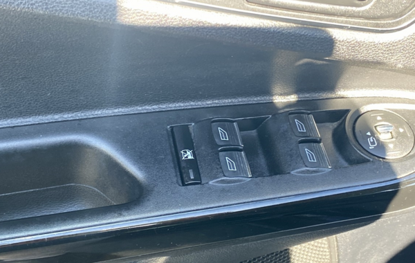 ford-b-max-1-0-scti-125ch-ecoboost-stop-start-trend - 731444713