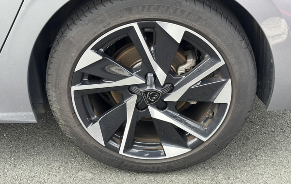 peugeot-308-1-2-puretech-130ch-s-s-allure-pack-eat8 - 741414713