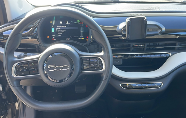 fiat-500-e-95ch-action - 763354713