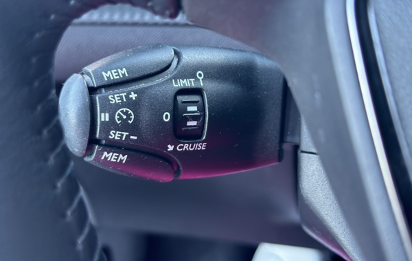 peugeot-2008-1-2-puretech-100ch-s-s-allure - 777494713