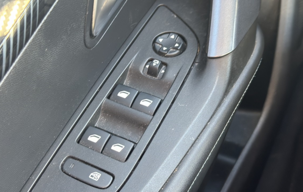 peugeot-2008-1-2-puretech-130ch-s-s-allure-7cv - 781094713