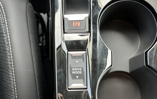 peugeot-208-1-2-puretech-100ch-s-s-allure - 781874713