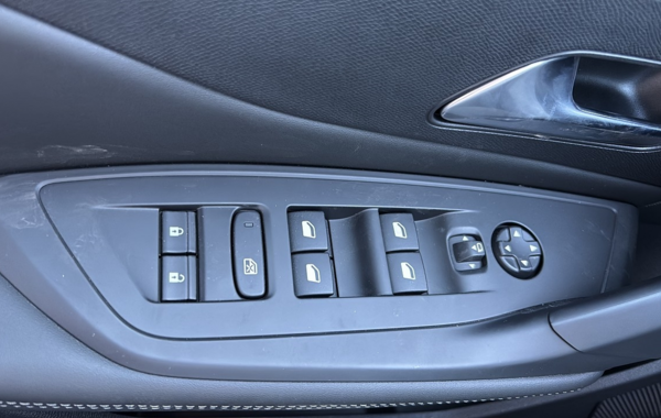 peugeot-408-1-2-puretech-130ch-s-s-allure-eat8 - 784234713