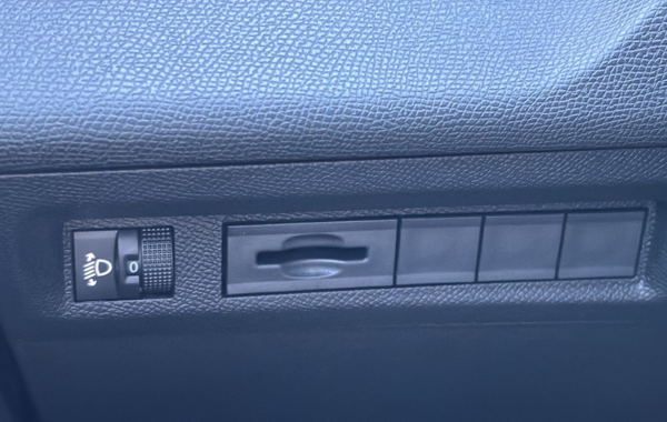 peugeot-408-1-2-puretech-130ch-s-s-allure-eat8 - 784234713