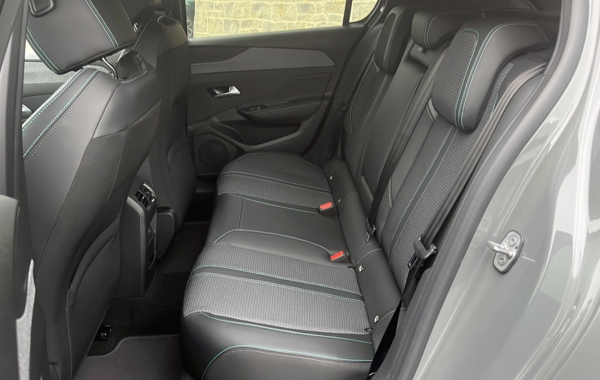 peugeot-308-1-5-bluehdi-130ch-s-s-allure-eat8 - 791864713