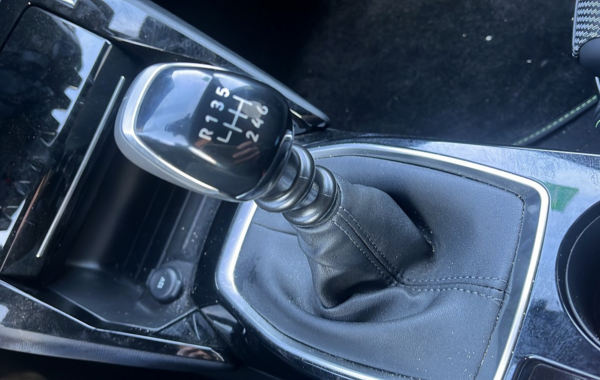 peugeot-208-1-2-puretech-100ch-s-s-gt - 795894713