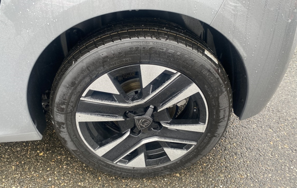 peugeot-208-1-2-puretech-100ch-s-s-allure - 796654713