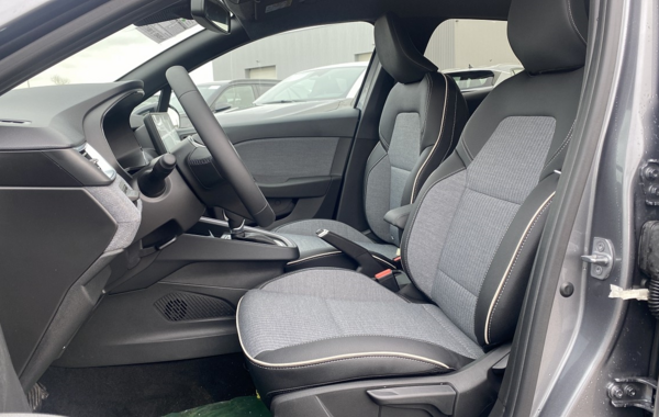 renault-clio-v-1-0-tce-90ch-techno-x-tronic-24 - 811444713