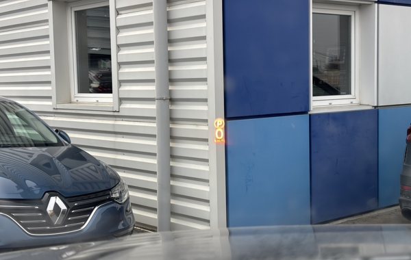 land-rover-discovery-sport-2-0-d-150ch-business-awd-bva-mark-v - 812454713